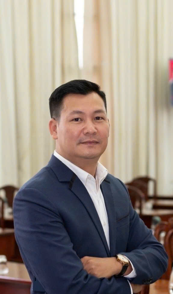 Phó Giám Đốc Thường Trực - Tiến sĩ Trần Đức Thịnh