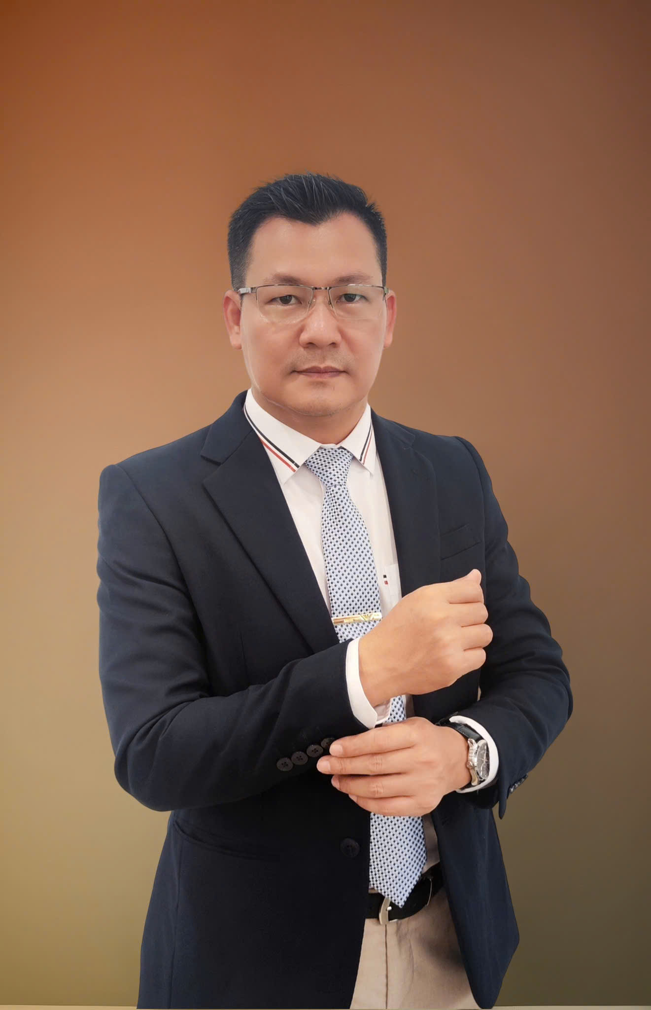 Phó Giám Đốc Thường Trực - Tiến sĩ Trần Đức Thịnh